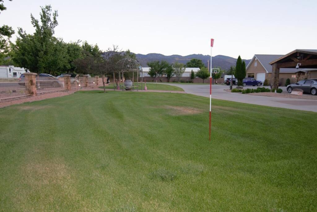 Tacit Shadow Resort Paradise Deluxe Suite, Gym, Coffee Bar, Hot-Tub, Free Laundry, Food Available Parowan Exteriör bild
