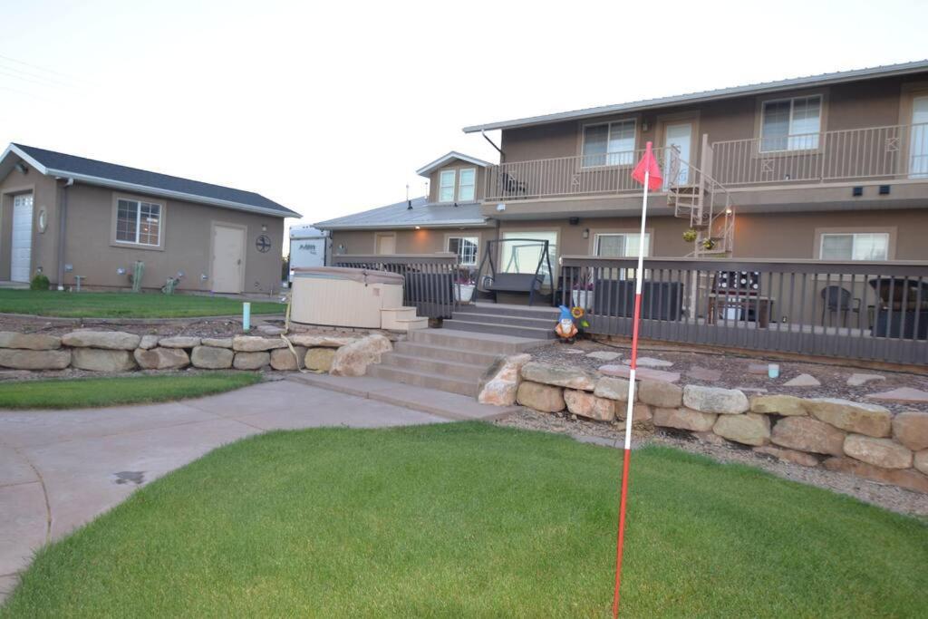 Tacit Shadow Resort Paradise Deluxe Suite, Gym, Coffee Bar, Hot-Tub, Free Laundry, Food Available Parowan Exteriör bild