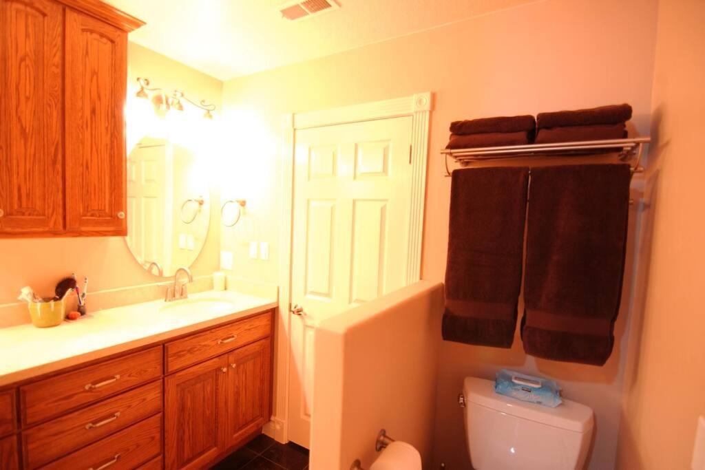 Tacit Shadow Resort Paradise Deluxe Suite, Gym, Coffee Bar, Hot-Tub, Free Laundry, Food Available Parowan Exteriör bild