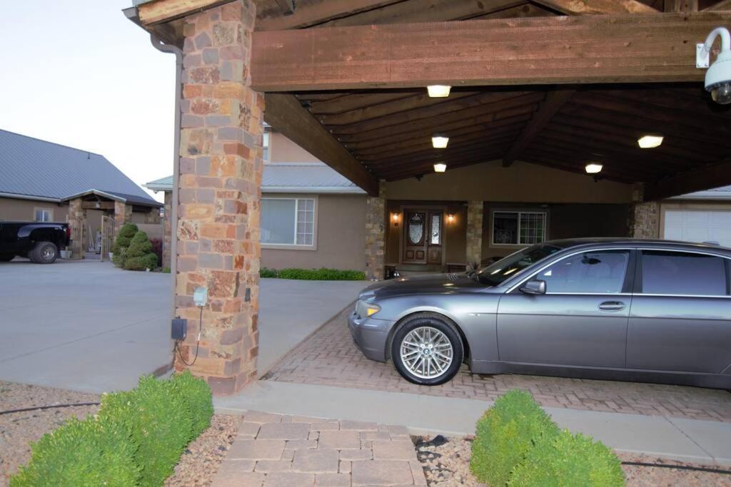 Tacit Shadow Resort Paradise Deluxe Suite, Gym, Coffee Bar, Hot-Tub, Free Laundry, Food Available Parowan Exteriör bild