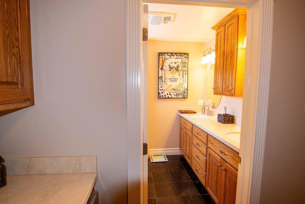 Tacit Shadow Resort Paradise Deluxe Suite, Gym, Coffee Bar, Hot-Tub, Free Laundry, Food Available Parowan Exteriör bild