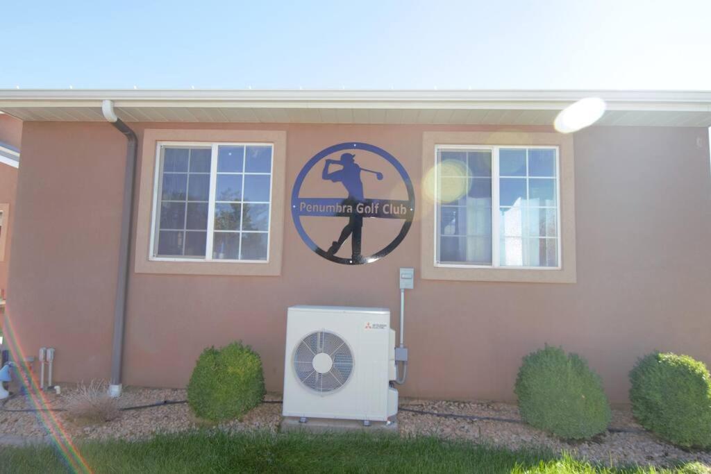 Tacit Shadow Resort Paradise Deluxe Suite, Gym, Coffee Bar, Hot-Tub, Free Laundry, Food Available Parowan Exteriör bild